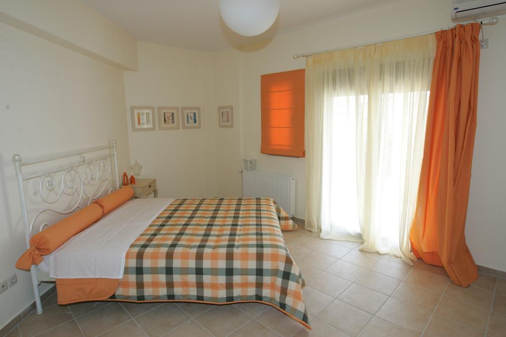 Erofili Villas Lurdáta Szoba fotó