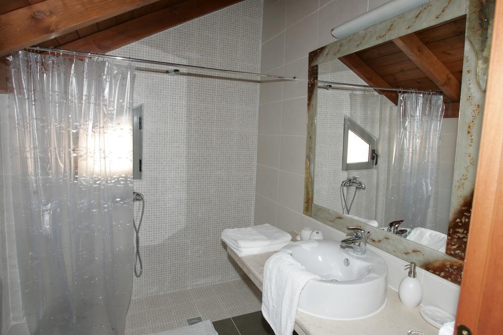 Erofili Villas Lurdáta Szoba fotó